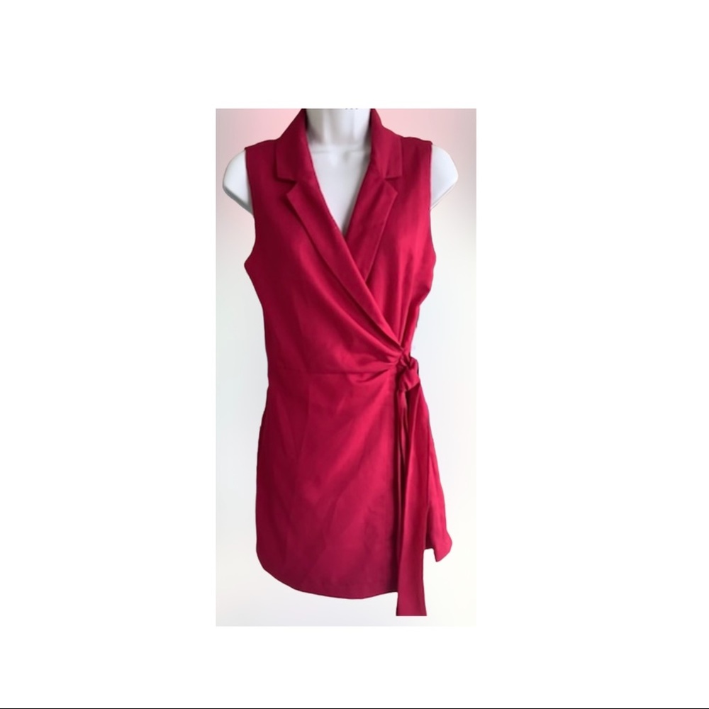 Romper/Skort intense red size Small.